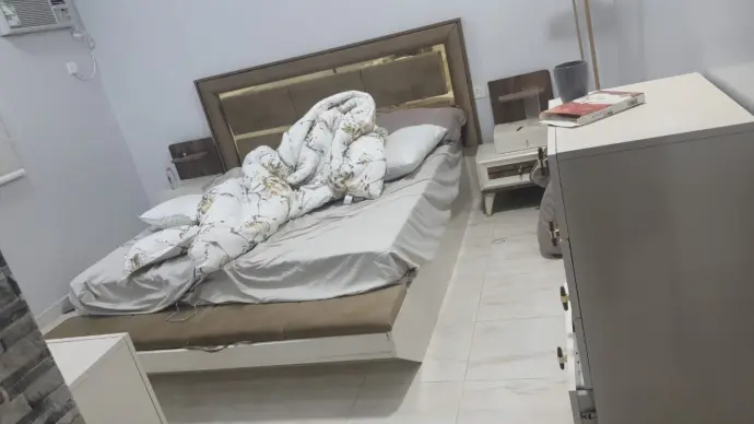 شراء الاثاث المستعمل